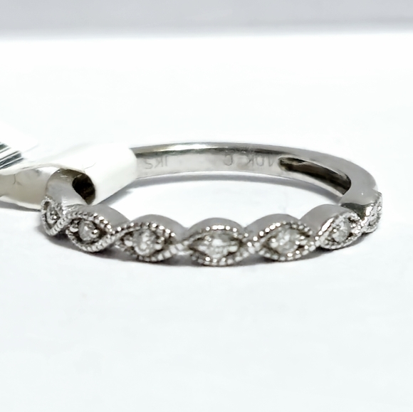 10K Gold 7 diamonds Milgrain Band Ring size 3.75 - Picture 8 of 12